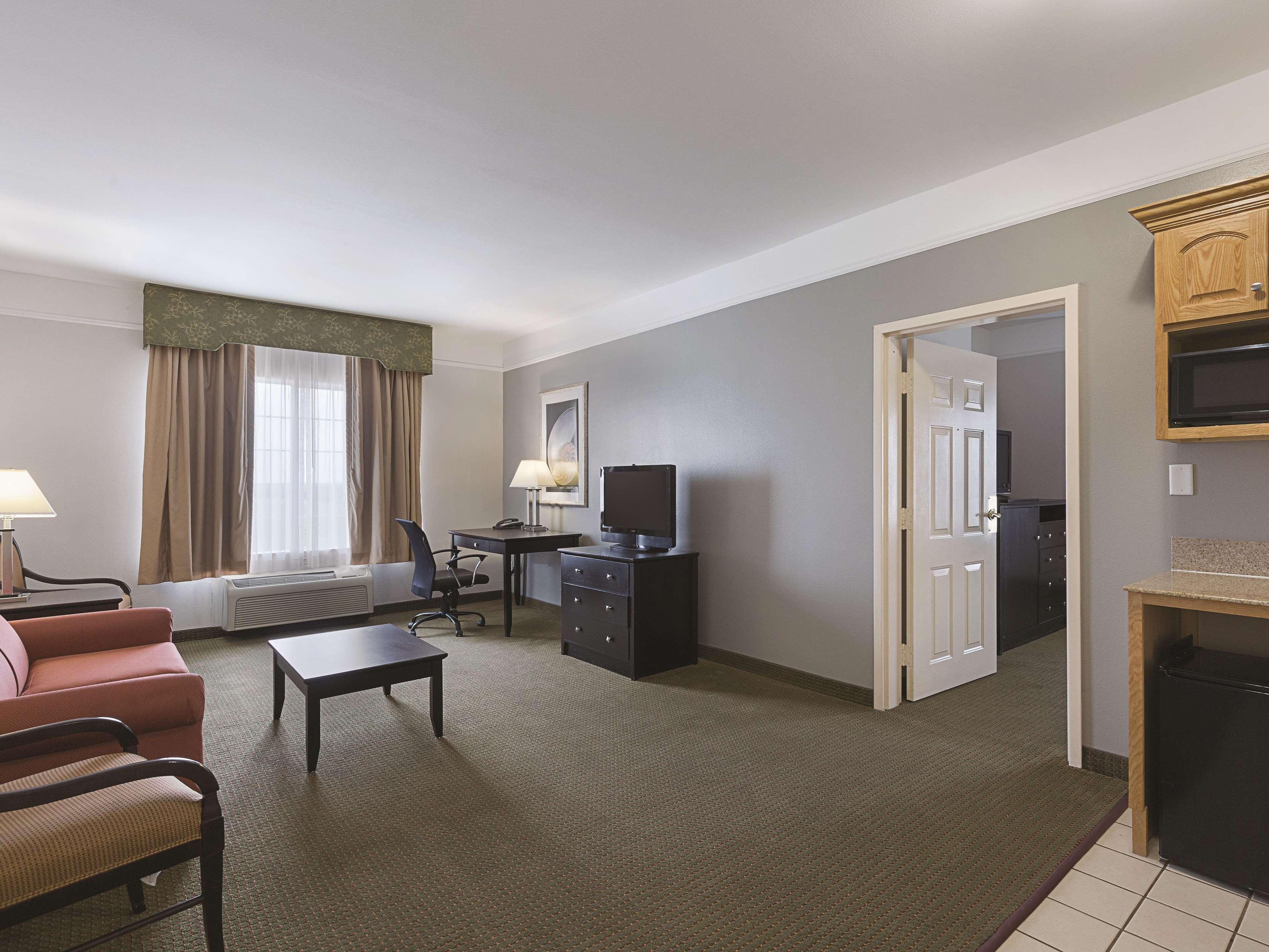 La Quinta By Wyndham Deer Park Ξενοδοχείο Εξωτερικό φωτογραφία