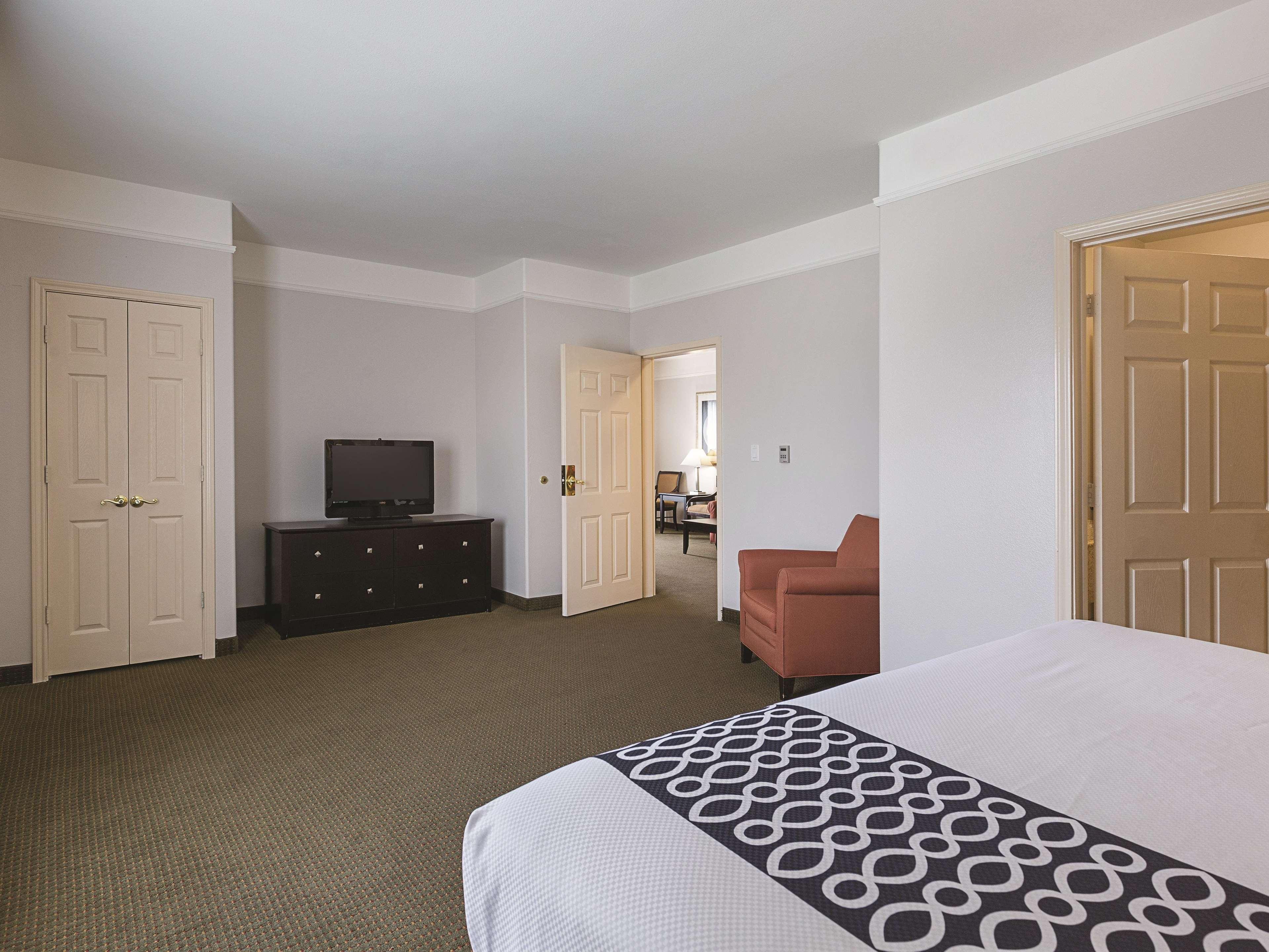 La Quinta By Wyndham Deer Park Ξενοδοχείο Εξωτερικό φωτογραφία