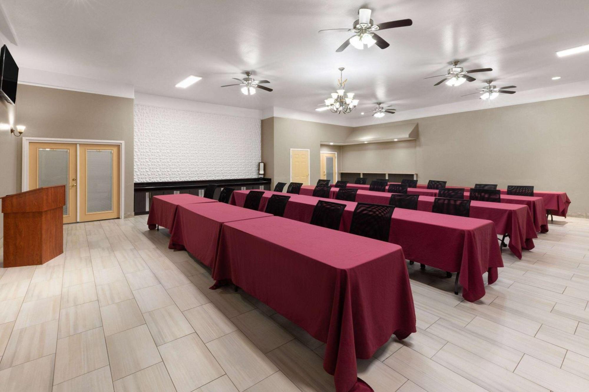 La Quinta By Wyndham Deer Park Ξενοδοχείο Εξωτερικό φωτογραφία